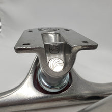 Load image into Gallery viewer, Paris Truck Co. - V3 Polished 50° 165mm