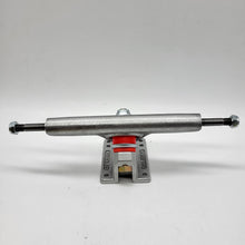 Load image into Gallery viewer, Caliber Truck Co. - Caliber III Raw Metal 44° 9" (Raked)