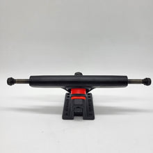 Load image into Gallery viewer, Caliber Truck Co. - Caliber III Blackout 44° 9" (Raked)