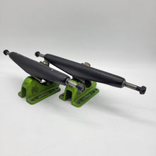 Load image into Gallery viewer, Gullwing Trucks - Neil Carver Charger V1 Black/Green 10&quot;