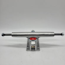 Load image into Gallery viewer, Caliber Truck Co. - Caliber III Raw Metal 50° 9&quot; (Raked)