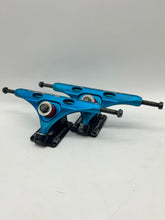 Load image into Gallery viewer, Gullwing Trucks - Reverse Louis Pilloni Pro 47º 183mm