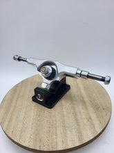 Load image into Gallery viewer, Don't Trip - LDP Front Poppy 45° 125mm - 145mm 8.25" (Single)