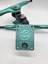 Load image into Gallery viewer, Gullwing Trucks - Sidewinder II Teal/Black 10"