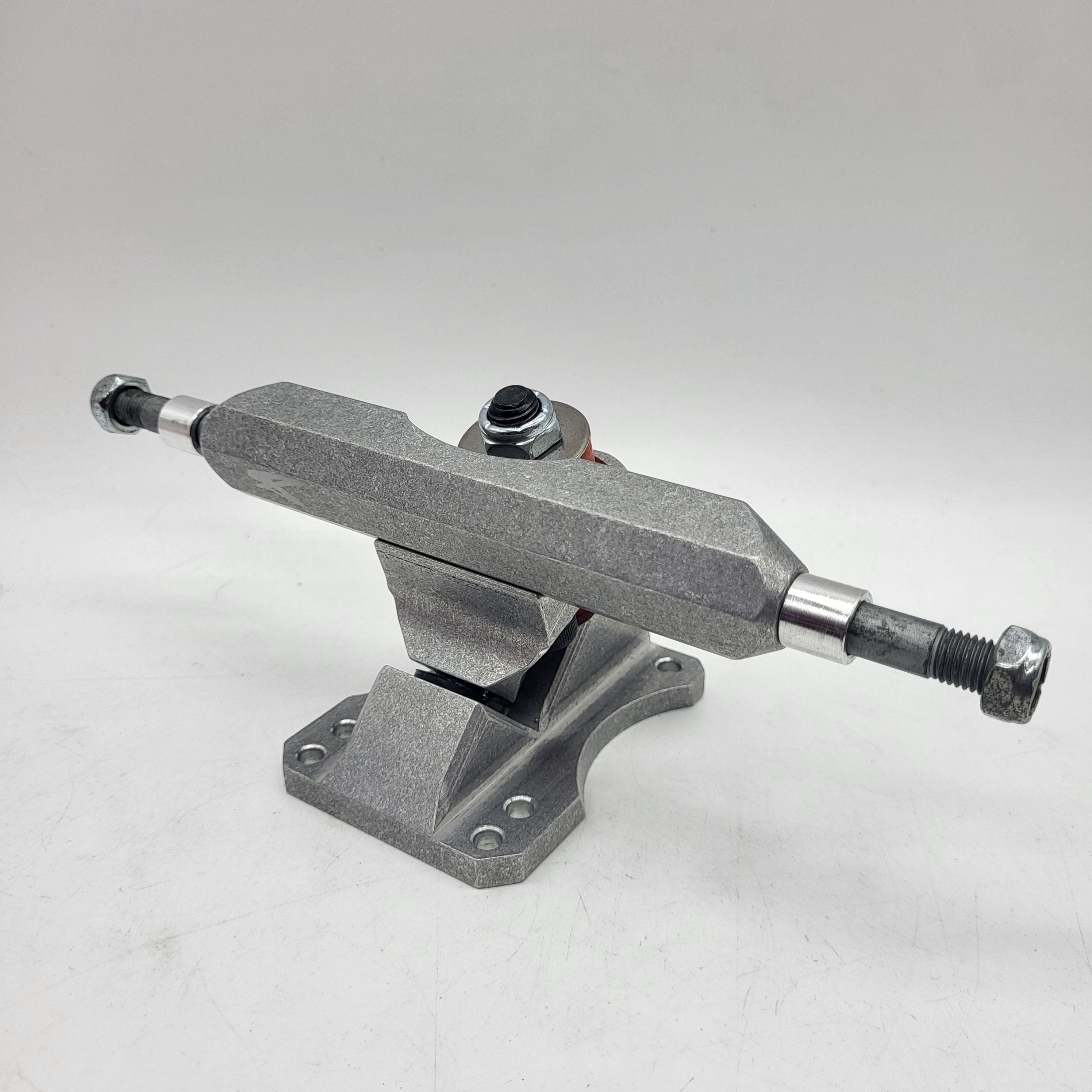 Surf-Rodz - Waves Precision TKP Raw Metal 127mm – THRIFTSKATE.COM