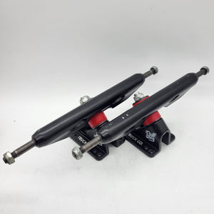 Gullwing Trucks - Reverse Black 9.75”