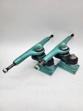 Load image into Gallery viewer, Gullwing Trucks - Sidewinder II Teal/Black 10"