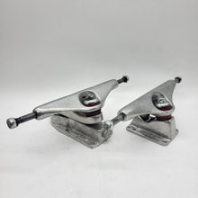 Load image into Gallery viewer, Carver - C7 Surfskate Truck System