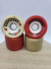 Load image into Gallery viewer, Metro Wheels -  Metro Link White/Red 78a 70mm