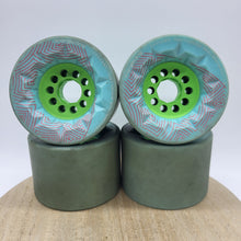 Load image into Gallery viewer, Orangatang - Caguama 85mm 77a