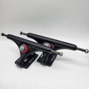 Gullwing Trucks - Reverse Black 9.75”