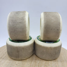 Load image into Gallery viewer, Jungle Wheels - Classics 82a 70mm