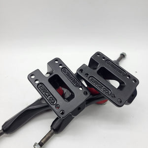 Gullwing Trucks - Reverse Black 9.75”